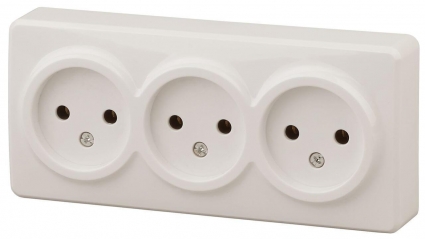 Розетка ЭРА Эксперт 3х2P 16A 250V 11-2207-02 Б0020698, цвет белый,  в современном стиле