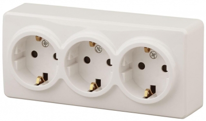 Розетка ЭРА Эксперт 3х2P E со шторками Schuko 16A 250V 11-2209-02 Б0020704, цвет белый,  в современном стиле