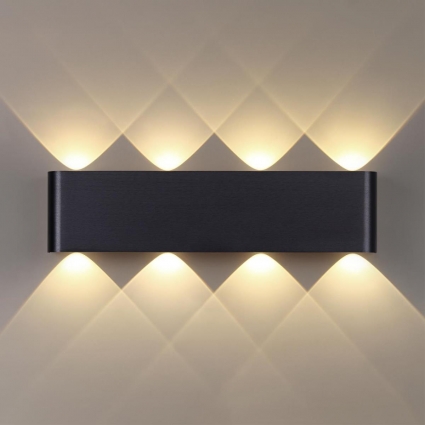 Настенный светильник Odeon Light Magnum Hightech 7191/8WL на площадь до 3 кв.м., цвет черный,  в стиле Хай-тек