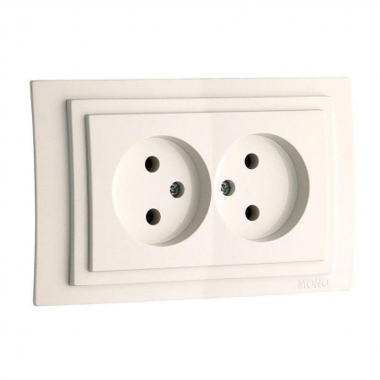 Розетка 2К двойная Mono Electric Larissa 16A 250V винтовое подключение слоновая кость 103-010105-121 в современном стиле