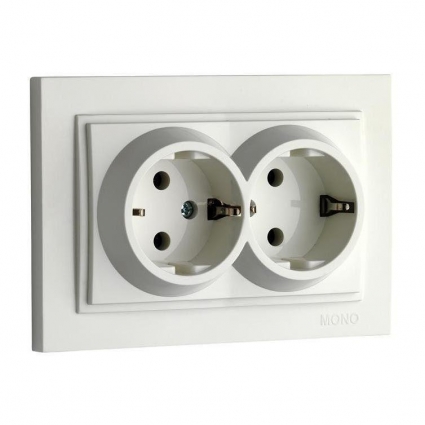 Розетка 2К+З двойная Mono Electric Despina 16A 250V винтовое подключение белый 102-190004-120, цвет белый,  в современном стиле