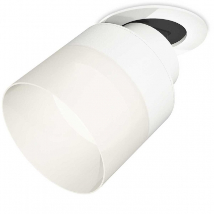 Комплект спота Ambrella light Techno Spot XM (A2241, A2105, C8101, N8402) XM8101521 для кухни, цвет белый